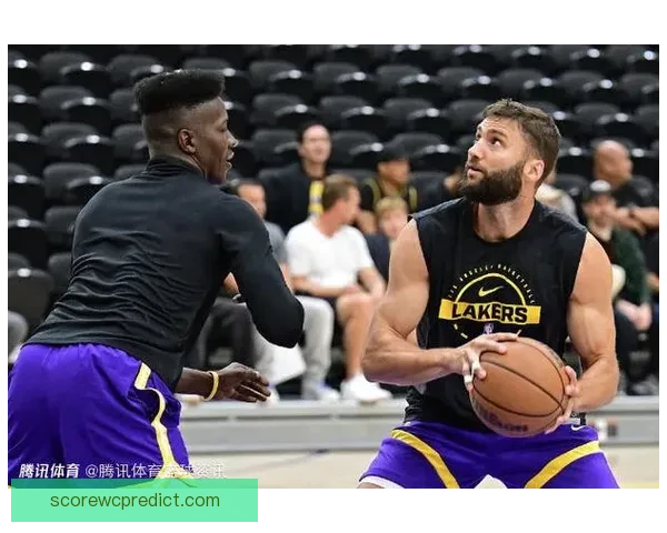 湖人伤情更新里夫斯可出战克勒贝尔缺席对阵魔术